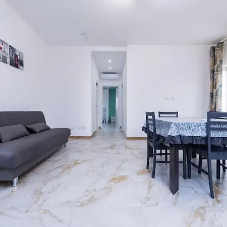 Antonella In Apartment *