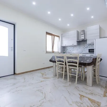 Apartment Antonella In Rome