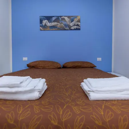 Antonella In Apartament