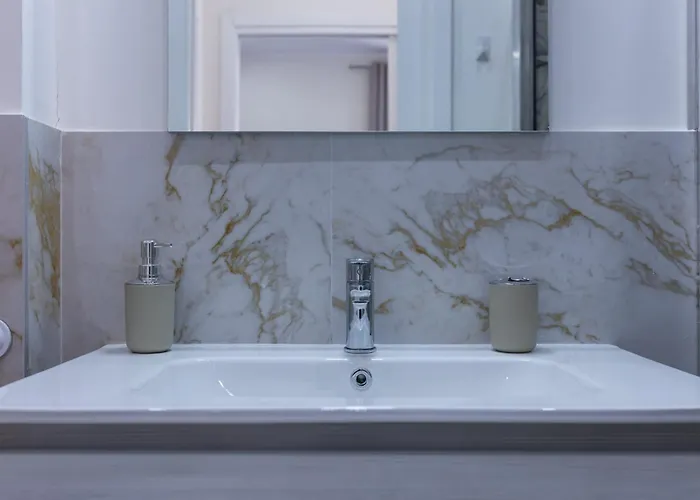 Antonella In Apartament