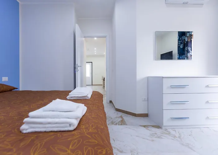 Antonella In Apartament Rzym